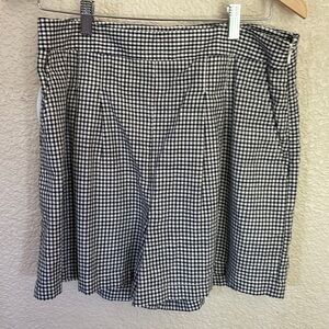 Cartonnier Anthropologie Gingham Shorts Size 8 Black White Flat Front Pockets